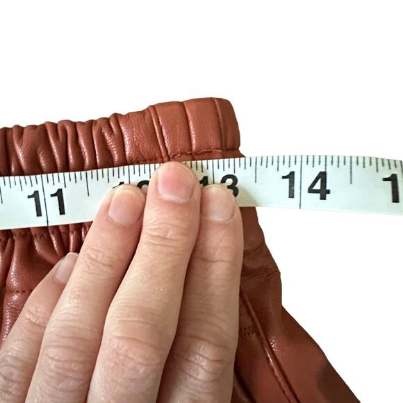 NEW A.L.C Ryder Faux-Leather Shorts Russet - Picture 9 of 11